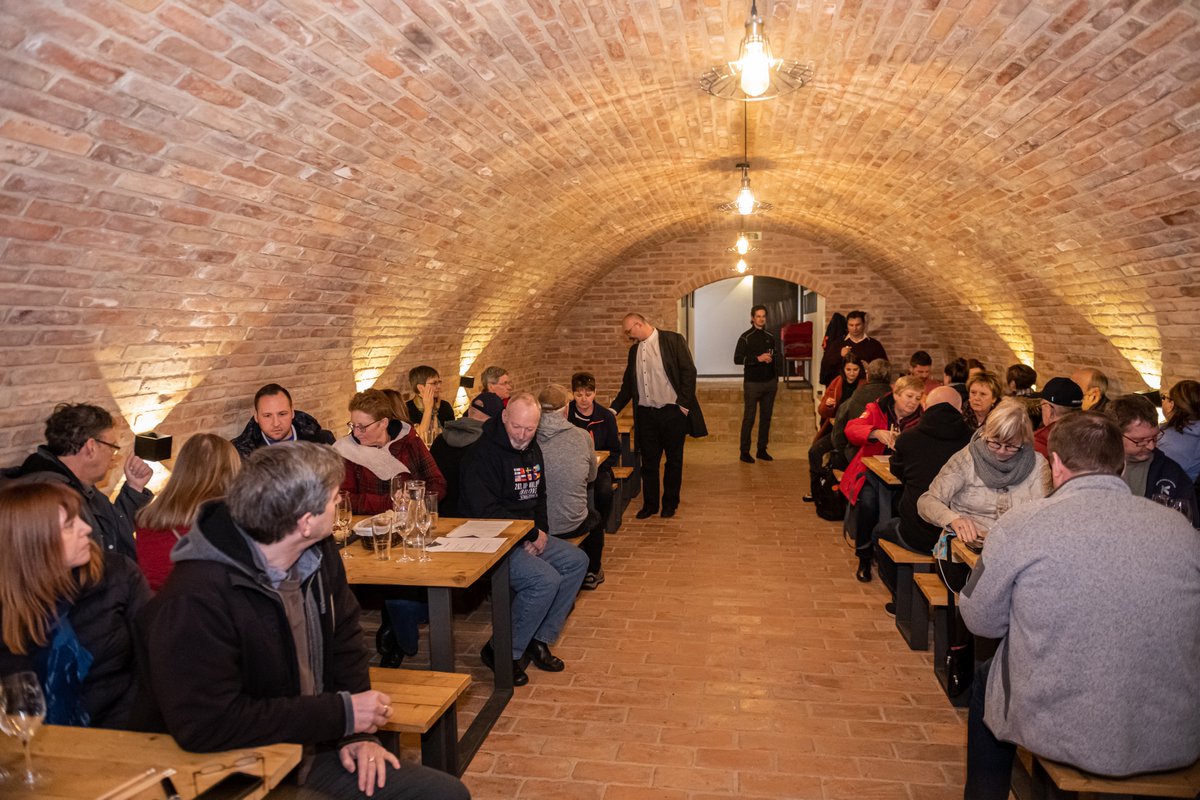 AzorcanGlobal's tweet photo. A year ago today at the 2020 #WorldJuniors in the #CzechRepublic it was a day off for #Canada so our group visited the caves at ##MoravskyKras.
We then stopped at the #Fucik winery for a tasting &amp; snacks.

Get on the Priority List for our next #WJC trip at https://t.co/S77J09BW4Y https://t.co/clIPh7AAf4