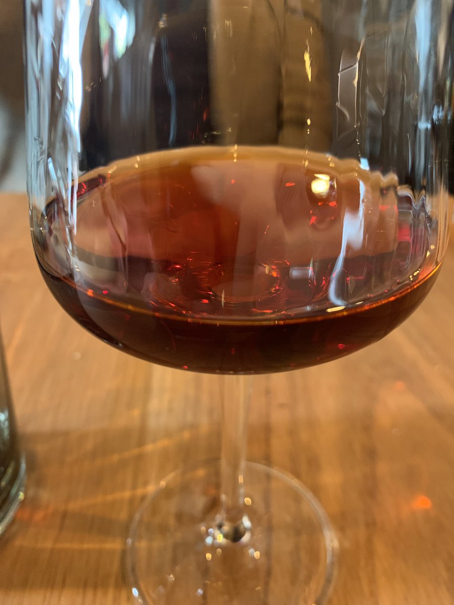 CurroTroya's tweet photo. Solamente para ir a probar ese flan en el que lleva más de 80 recetas de prueba y ensayo, merece la pena el viaje.
Todavía hay gente que descubre #DonPX de @toroalbala.
👇🏻👇🏻👇🏻 https://t.co/SGWRFCv6Ey