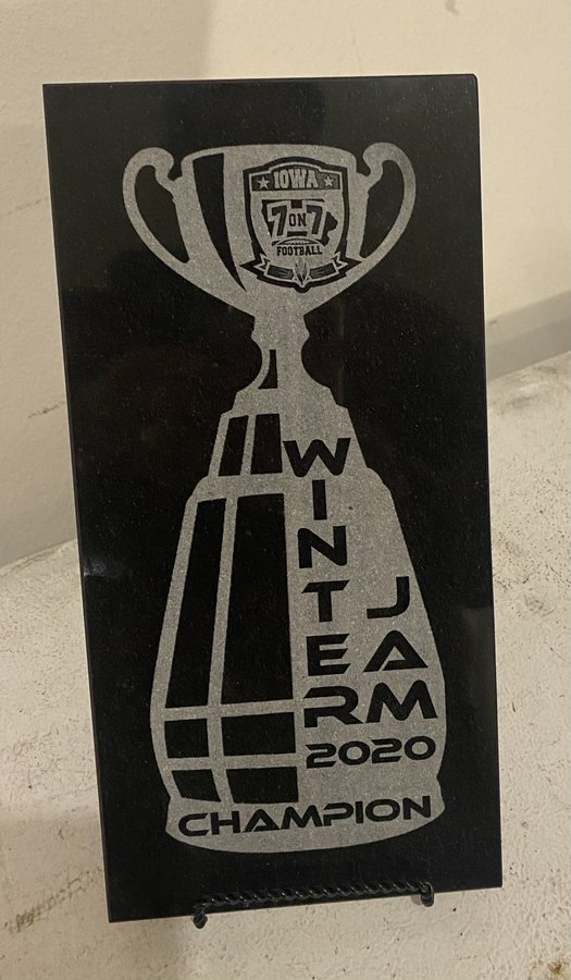 midamerica7v7's tweet photo. The Playmaker Winter Jam is all set. 3:30pm today at the #bettplex @TBKBANKSPORTS 8 teams compete in fun winter 7v7 action right before the new year. What I want to do is make this an annual event with a border battle format. #ia7v7 @TheStandardOsky @NELITE7v7 @TheStrengthU https://t.co/Jw1SMMChXK