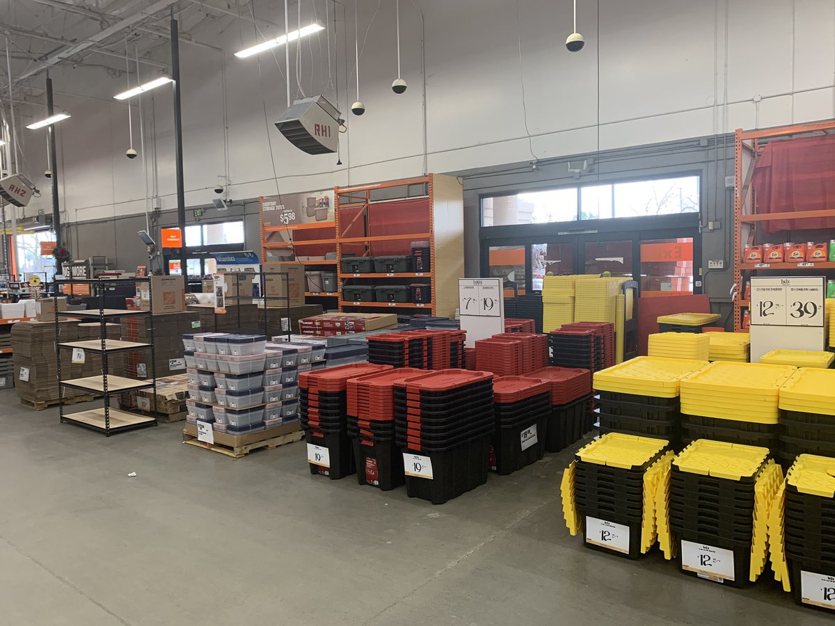 Christmas is over! Let’s pack it up and start getting ready for spring. #0651 #Florin