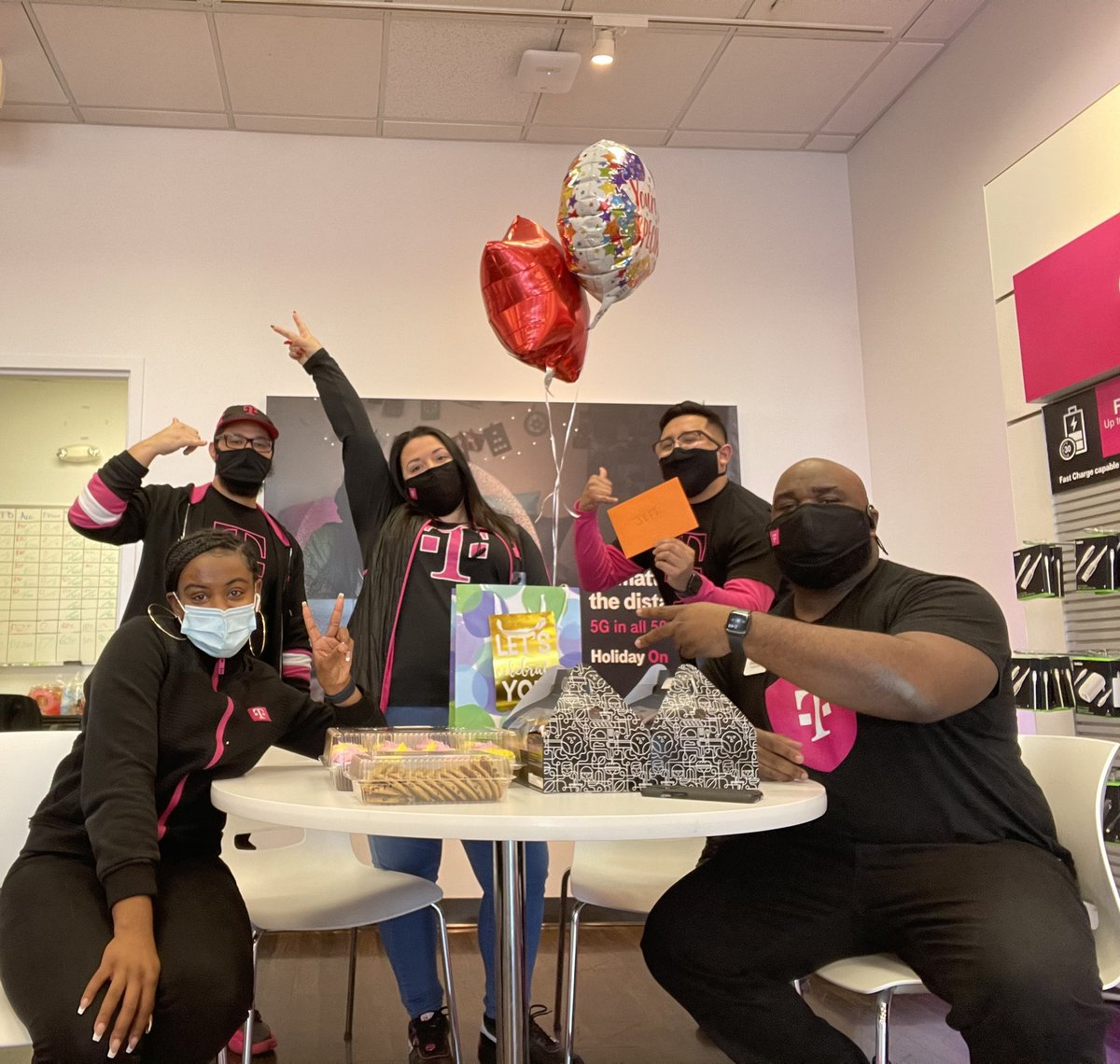 It’s my last day as El Jefe of the #WhitehallWarriors 🥺 Thank you to my team from being top in performance to our never ending field trips to support other stores for COVID-Relief. I love y’all and will deeply miss y’all. Excited for my next challenge at a New T-Mobile Store 🤙🏽