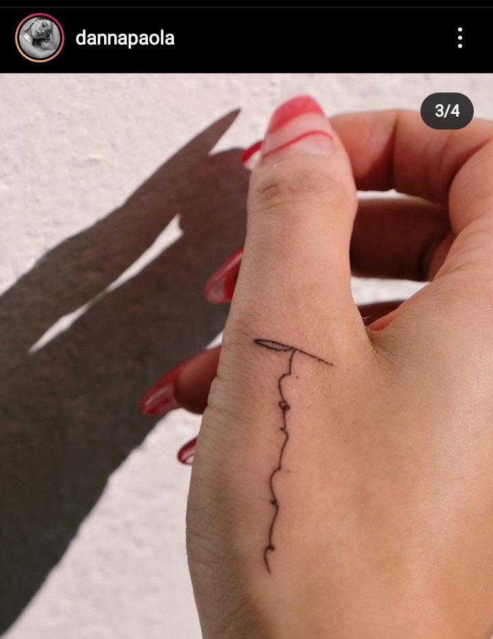 qué se tatuó danna paola, paracetamol cada 8hs