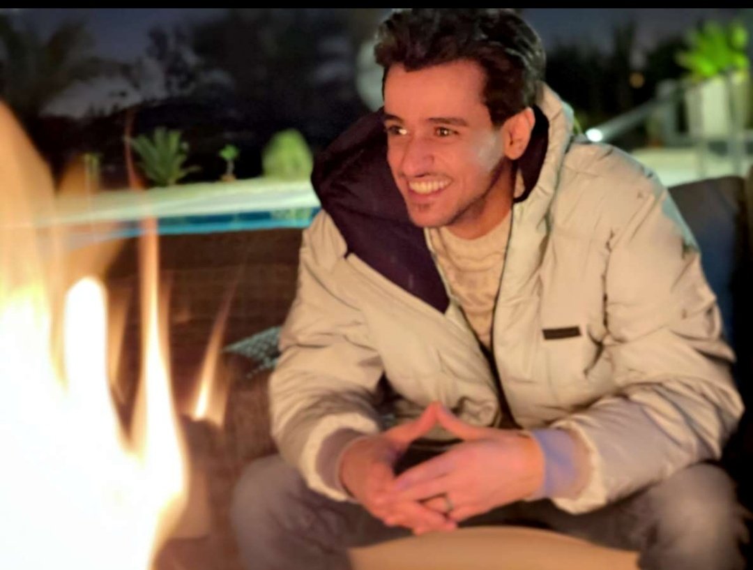 ay11ds's tweet photo. الفنان " #عايض_يوسف " عبر السناب شات ❤🤩.

@ay12dy https://t.co/fABLIHOYsk