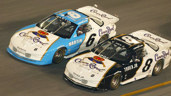 LegendsNascar's tweet photo. Mark Martin beat Martin Truex Jr to win the IROC race at Daytona in 2005. 

Mark Martin won more IROC races (13) and IROC Championships (5) than any other driver in IROC series history. 

#Wheelman 🏁🏆 https://t.co/Z15x8MDLGi