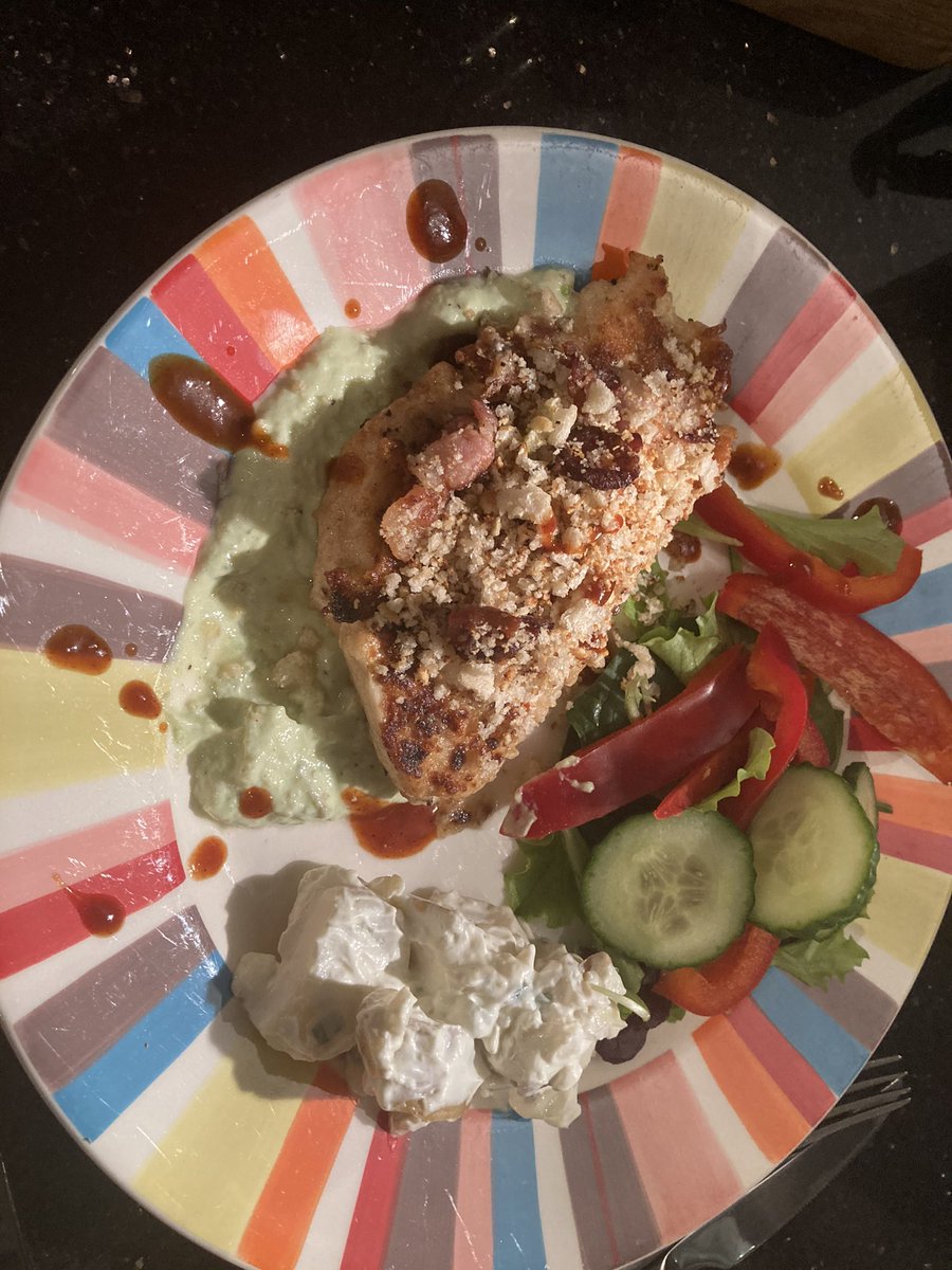 jen111's tweet photo. Crispy golden chicken @jamieoliver  #7ways #delicious 👌 https://t.co/BbAqDIDqqB