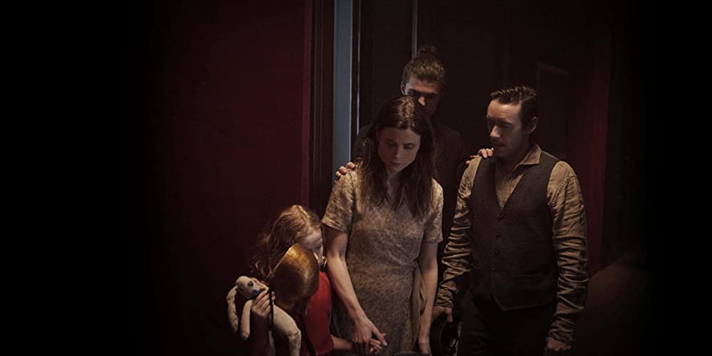 Театр трупов 2020. Театр трупов 2020. Театр трупов 2020. Театр трупов 2020. Постер театр трупов / kadaver (2020).