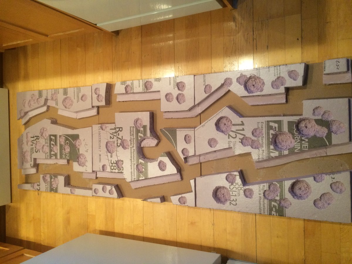 The Canadian Grenadier Guards started on one set of boards with the Germans, Bavarians defending 3.