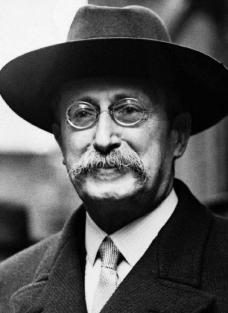 MDelafosse's tweet photo. Le 27 décembre 1920, L. Blum prononçait au congrès de Tours un discours fondateur du socialisme démocratique, un plaidoyer pour la justice et la liberté. Il restait fidèle à la « vieille maison » et manifestait une constance dans des convictions qui doivent encore nous inspirer. https://t.co/xPFFS0gug4