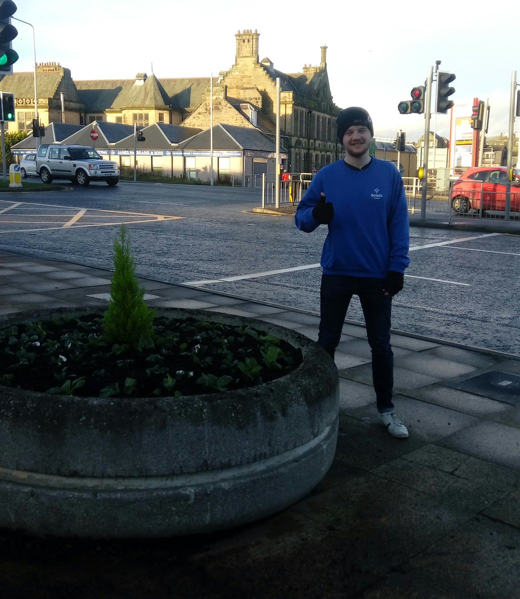 Owen_C_Forrest's tweet photo. Great morning spent beautifying a little bit of the town centre on behalf of the 40th Fife Beavers. Hope they're ready to do some weeding in the New Year! Can't wait to see the results in spring! #BeaverScouts #CommunityImpact https://t.co/WVPqnUQUUh