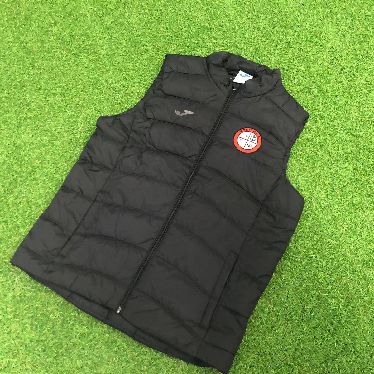 TheSoccerShopD's tweet photo. 2020 has been a busy year for us and what better way to celebrate, than showcase some of the work for some tremendous clubs we've been working with! π
We might be closed, but get in touch if we can help with anything βοΈ
π₯ - https://t.co/HCXxtIqdWY
#2020InPhotos #SoccerShop https://t.co/Z0sow9hGLv