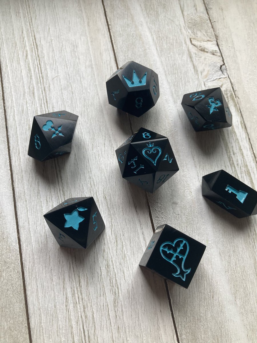 hardlightforge's tweet image. Cool custom paint request that I got for an order in my shop. #KingdomHearts  #dice #dnd #handmadedice #customdice