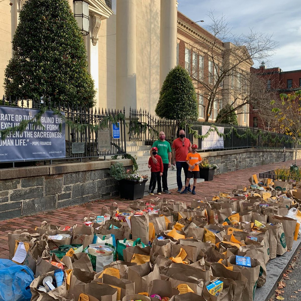 The HTS community donated 16,000 cans of food to the Greg Gannon Canned Food Drive – almost double last year's total. <a href="/GGCFD30/">Greg Gannon Canned Food Drive</a> <a href="/ADWCathSchools/">ADW Catholic Schools - Escuelas Católicas</a> <a href="/WashArchdiocese/">Catholic Archdiocese of Washington, DC</a> #ADWCommUNITY

Food insecurity continues to rise as our area grapples with the effects of the pandemic.