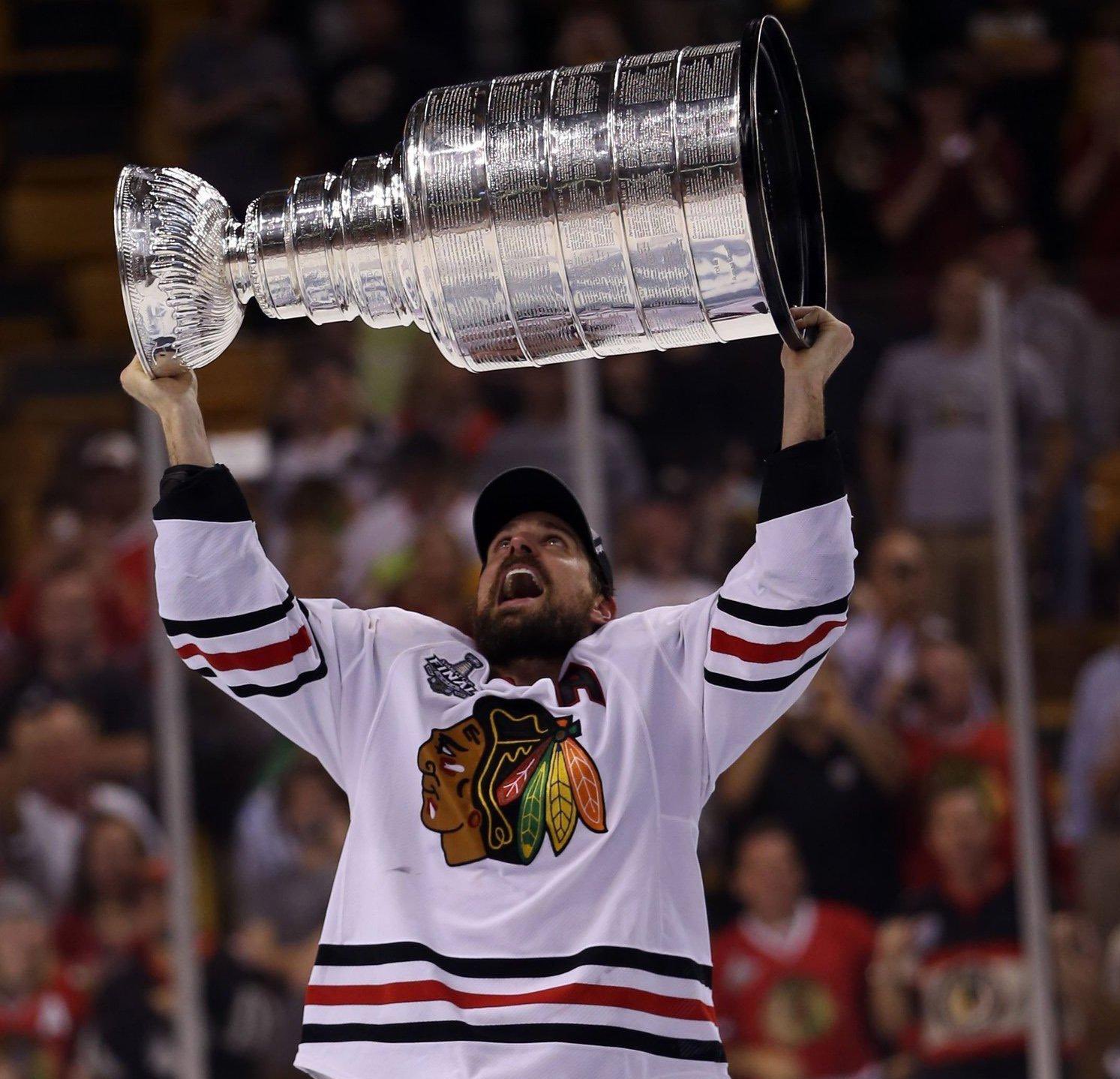 Happy 39th Birthday to legend and 3x Stanley Cup Champion Patrick Sharp! 