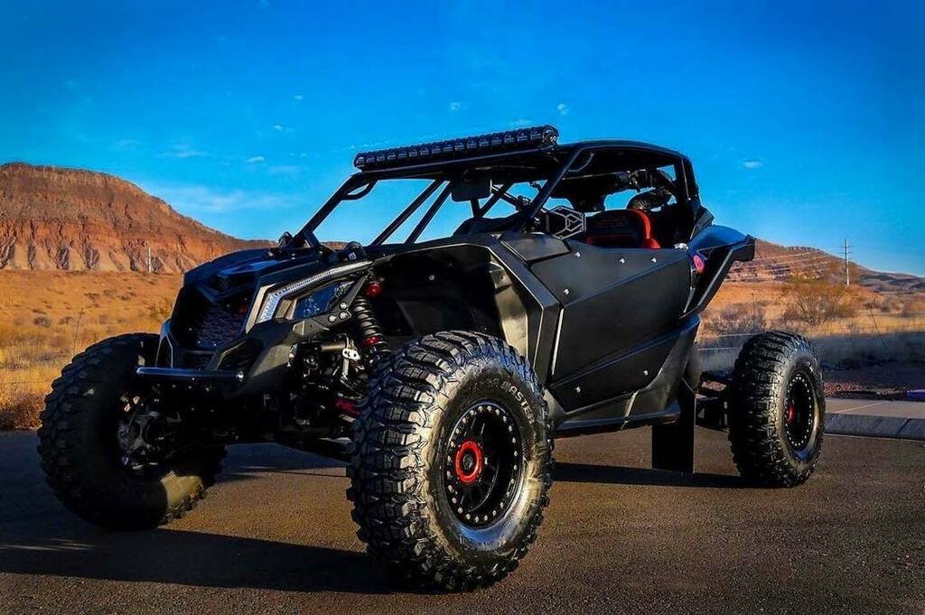 Who else digs a blacked x3?
.
.
Meet Xena from @candlemotorsports 🖤  #canam #canamoffroad #canamoffroadlivin #maverickx3 #canamx3 <a href="/canamoffroad/">CanAmOffRoad</a> instagr.am/p/CJUEmWcjSZf/