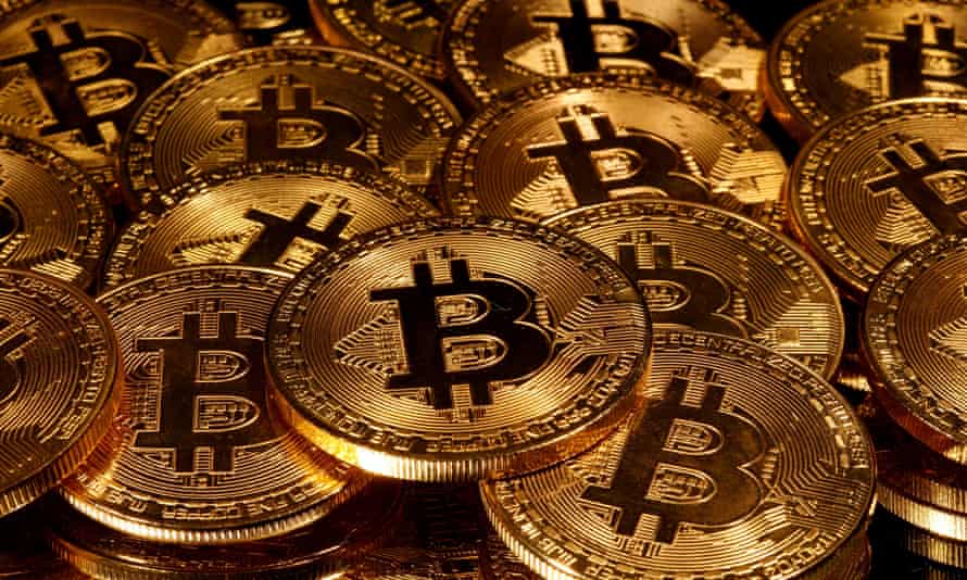 Witcher_Crypt's tweet photo. #BTC
#MidTime
#LongTime
#بیتکوین در تایم های بالا در وضعیت اشباع خرید سنگین قرار گرفته و واگرایی منفی هم در حال شکل گیری ست، قیمت الان 26700$ هست که تا 22000$ و 19000$ هم در استپ اول می‌تونه اصلاح کنه.
تارگت نهایی این سیکل در صورت پولبک ناموفق، می‌تونه 12500$ باشه. https://t.co/8OPFalZsAp