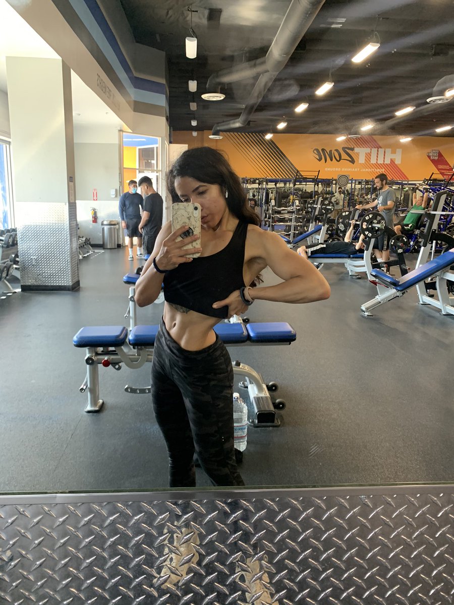 _kimathy's tweet photo. Highlights of this year shredded as hell for my bday 🥳 https://t.co/dYlWCJF2pP