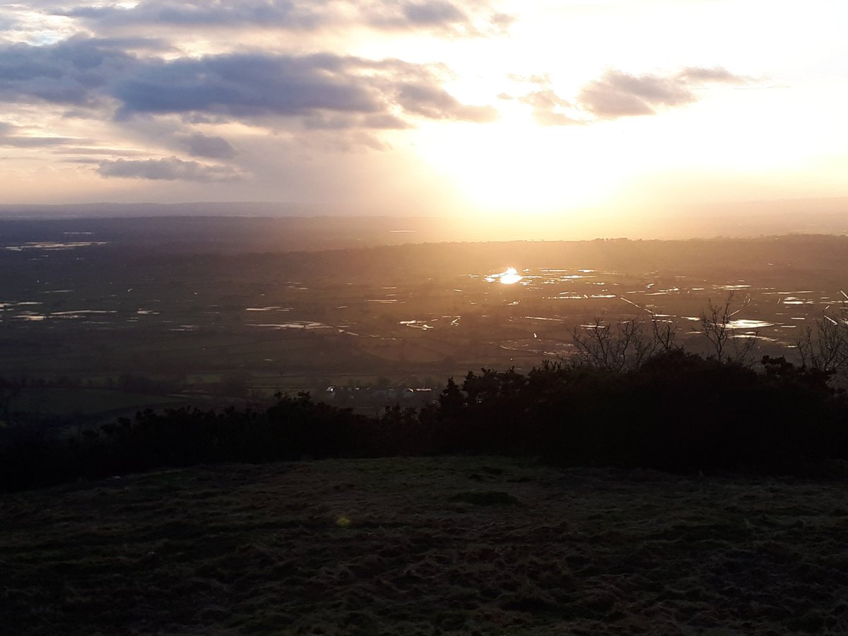 guidewells's tweet photo. From the flooded levels at Godney up to Westbury Beacon today https://t.co/aQpDYBHX1n