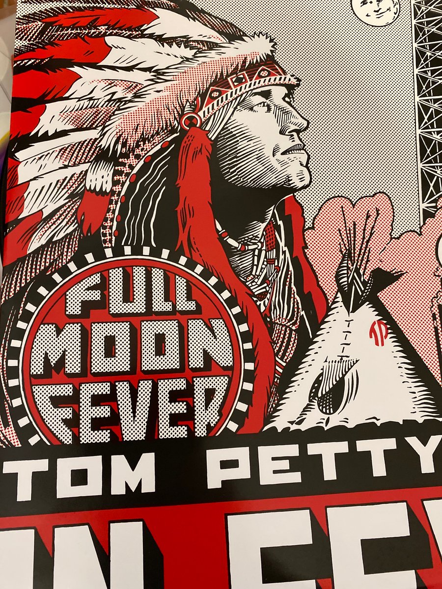 PinkPigeonPkwy's tweet photo. 100% just bought this album today just to listen to “Won’t Back Down,” but, damn. I see you, Tom Petty.
#ThankYouStep #Yotes https://t.co/3bdVl1HFRd