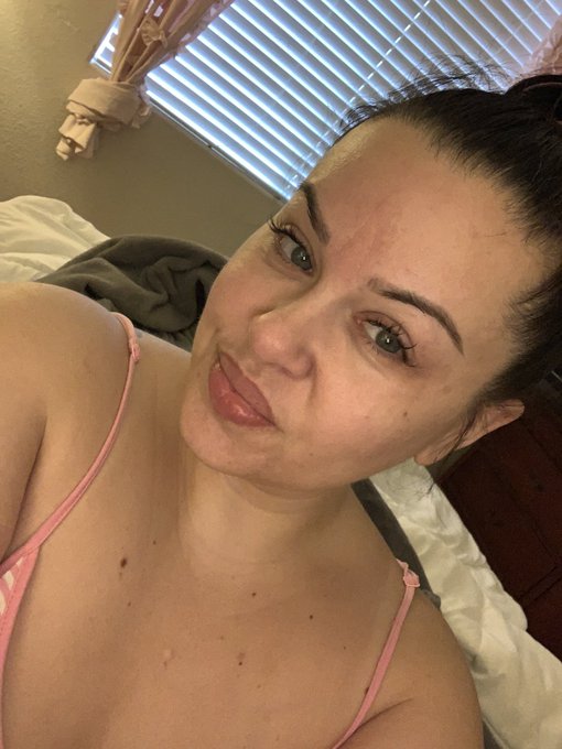 I haven&rsquo;t wanted to do anything at all for over a month. I&rsquo;m not sure what is wrong. https://t.co/FY