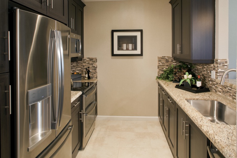 ColonyReserve's tweet image. Don’t miss your chance to own our LAST Banyan model! This two-story designer-decorated model #home comes with a variety of #luxurious features, like granite countertops and stainless steel appliances. Don’t delay! 
bit.ly/36NqUoX