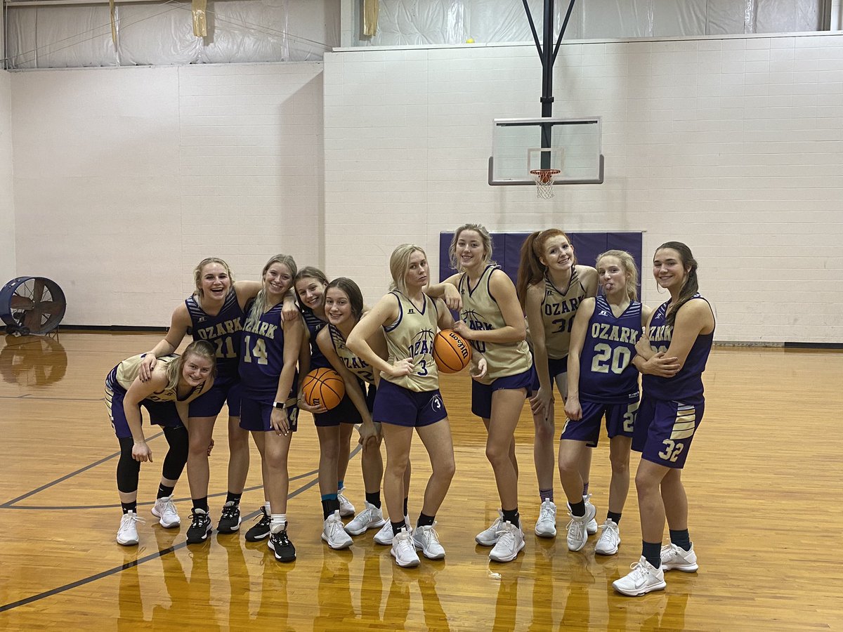 Lady Hillbillies vs Joe T Robinson tomorrow at 5 pm in Ozark🏀 Work off some figgy pudding and Come watch us play🏀