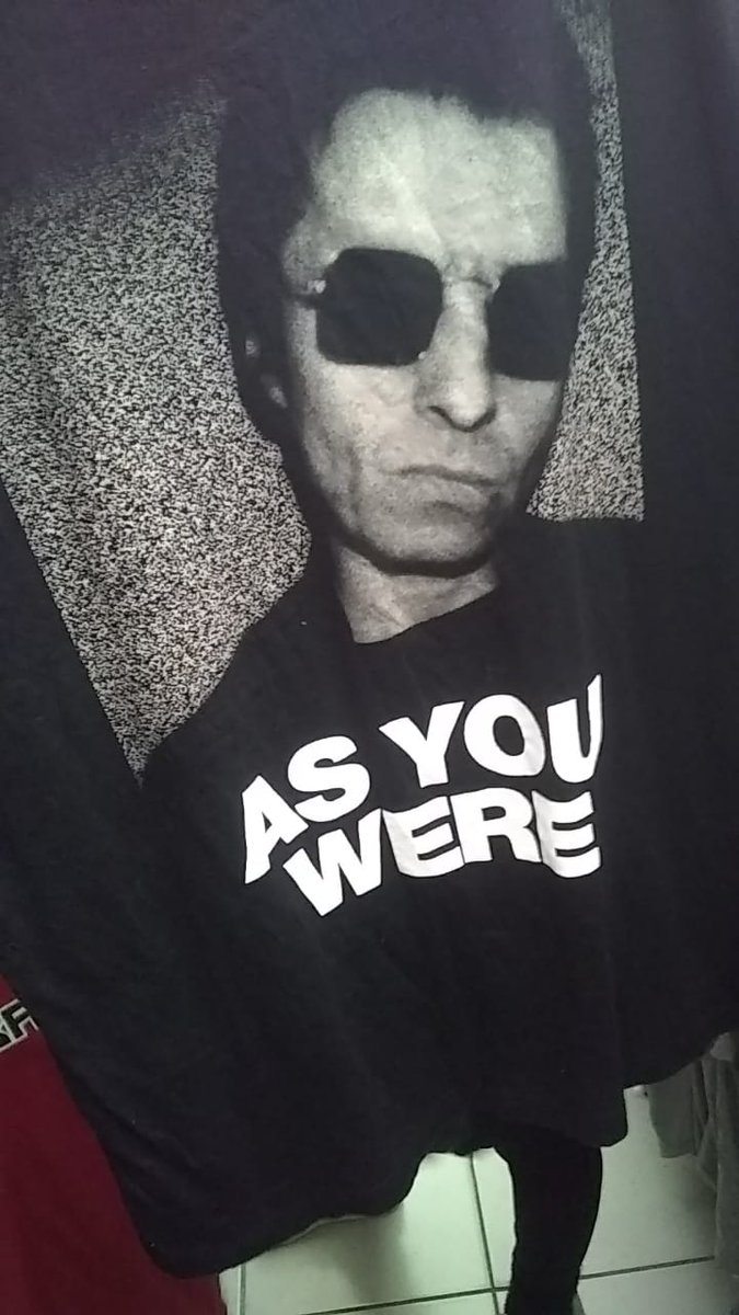 RnSerrano's tweet photo. Recibi un #BadGift @BadlifeAlex
GRACIAS TOTALES AMIGO!!
Look my fucking shirt @liamgallagher https://t.co/lebgPOqCQi