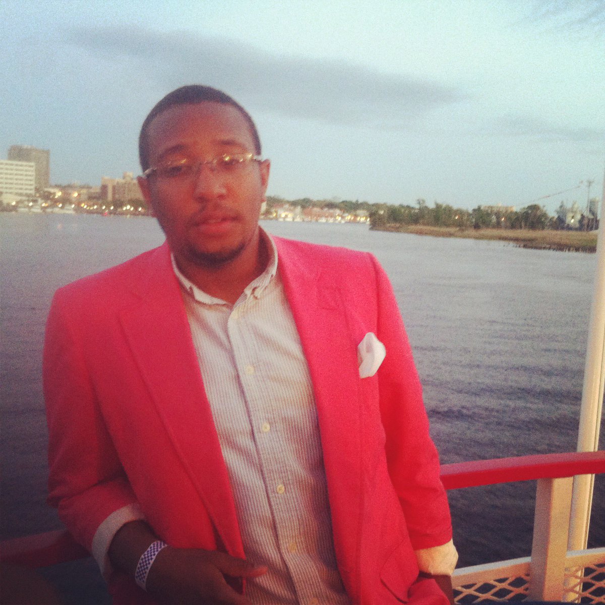 imjsanch's tweet photo. The Kappa boat ball is about as fuzzy of a memory as this pic https://t.co/nd6xKwqTxp