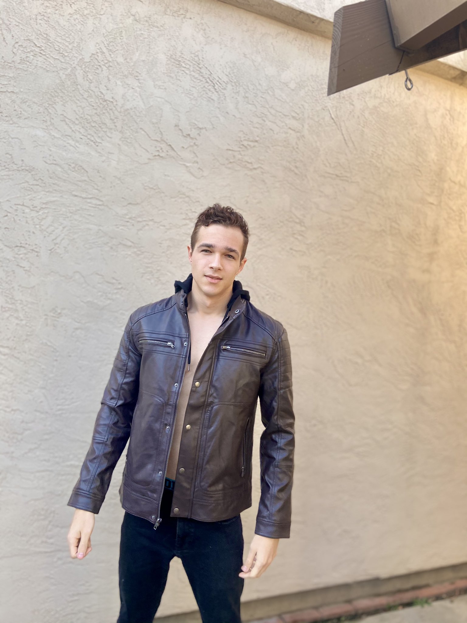 TW Pornstars - 3 pic. Jayden Marcos. Twitter. new jacket 💕 what do you