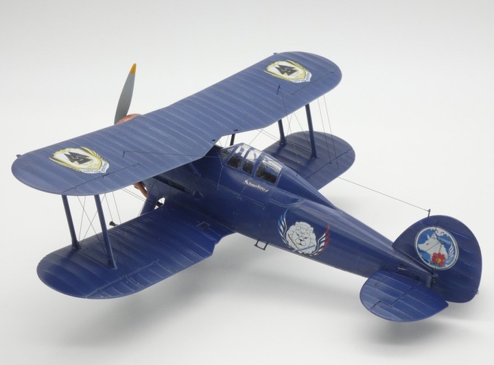 プロペラ機を貼るんだ 描いた絵と作ったプラモの9割程度にはプロペラが付いてい 品場諸友の漫画