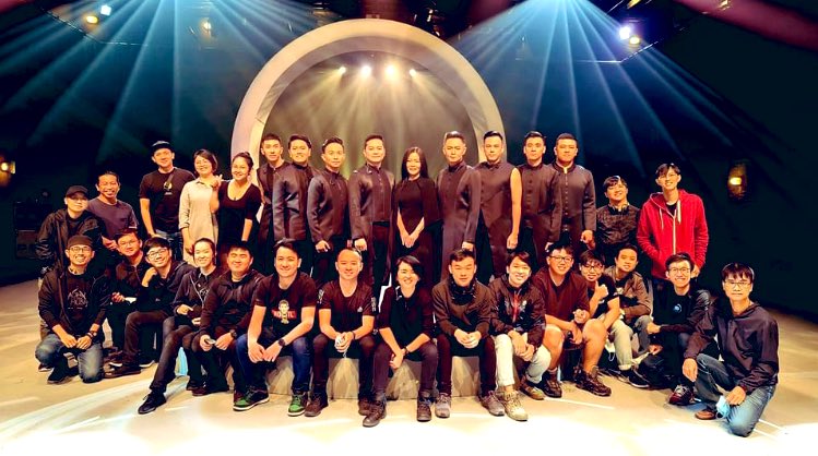 imee_ooi's tweet photo. 圆满! 谢谢我最棒的团队,谢谢线上的朋友们! Thank you all for making this concert a wholesome success! ☺️🙏🏻💛 #MettaToAll #thankyouforallsupport #PeaceAndLove https://t.co/WolaKlvBjL