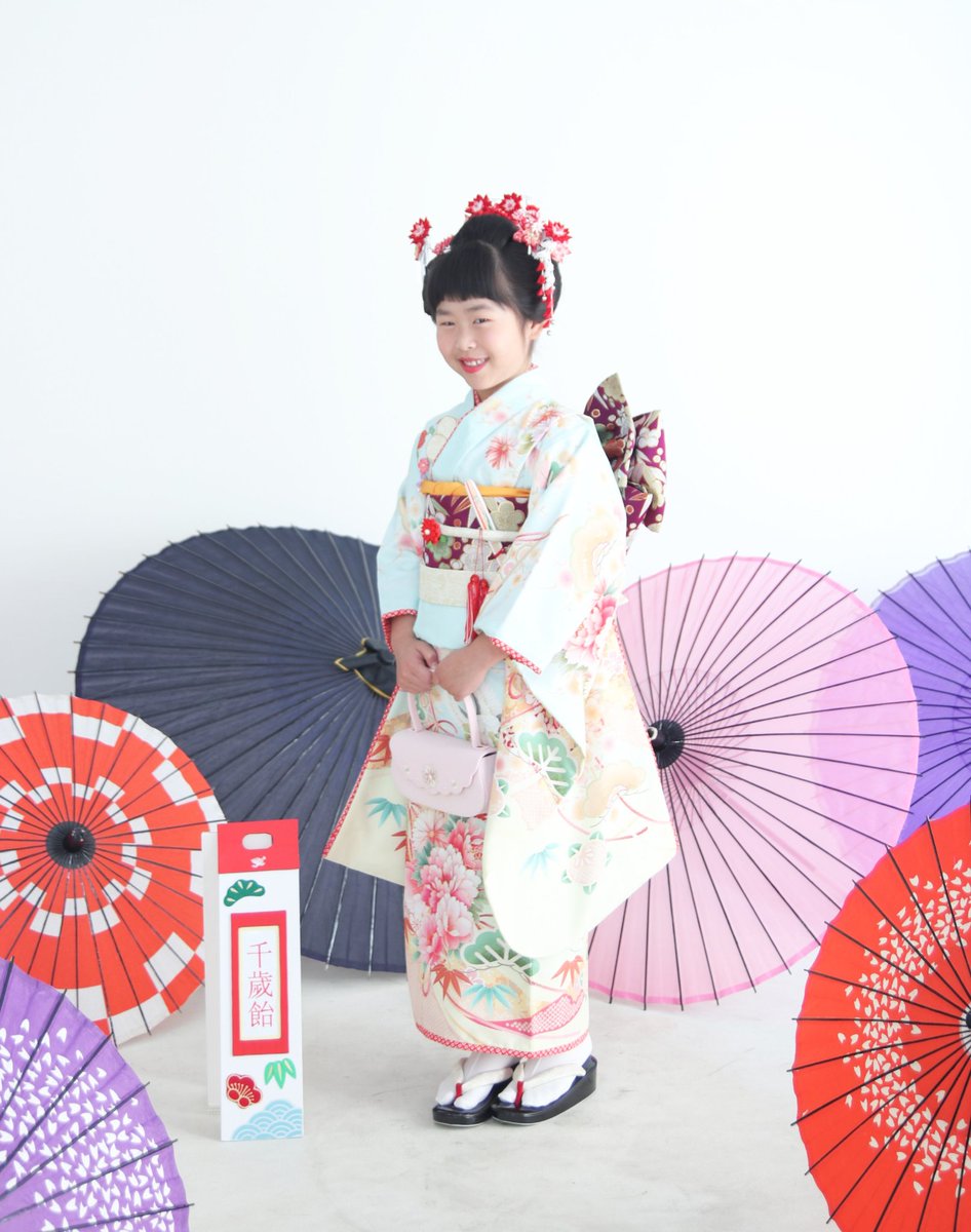 スタジオステラ 七五三 7歳記念写真 昔ながらの和髪 日本髪 も あんみつ姫みたいでオススメです 着物 レトロ 着物コーディネート 写真好きな人と繫がりたい