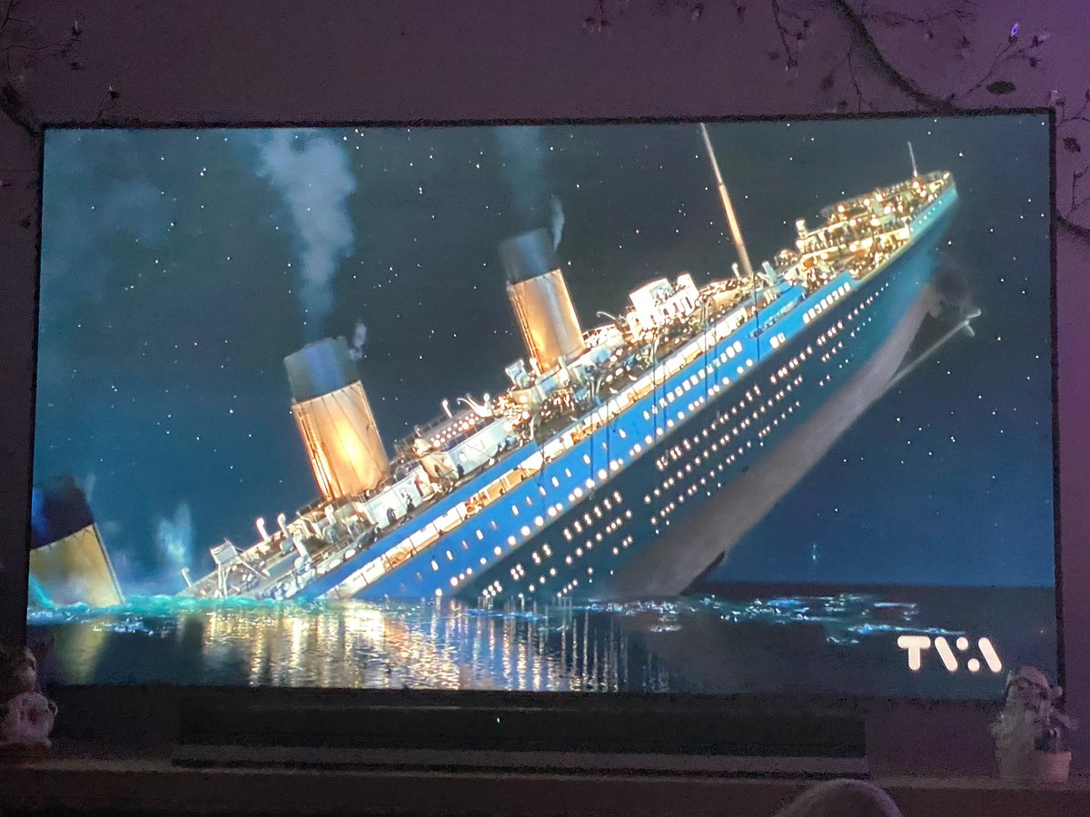 photomartint's tweet photo. #homesweethome #saintlin #Québec #titanic #photodecamionneur #viedecamionneur #visiondecamionneur #truckersvision #LaRouteNousParle #RoadTalkingToUs #photosdujour #todayspics #nikoncoolpixP1000 #iphone11proMax #dashcam4K https://t.co/nTzN2VICfg