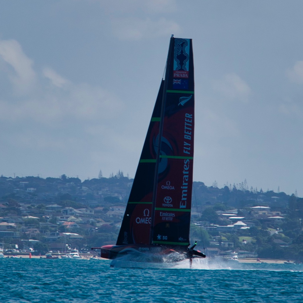 nzrowing's tweet photo. #NZHellhole Join the fleet for on water racing while another crowd watch on the big screen in the Viaduct. https://t.co/4GlAicPI1f