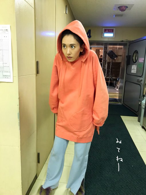 新垣結衣 ガッキー 衣装 逃げ恥 新春スペシャル 森山みくり役 着用ファッション 服 靴 アクセなど ブランドはこちら 芸能人のドラマ衣装 ファッション 小道具 インテリア コスメの紹介 あれきる