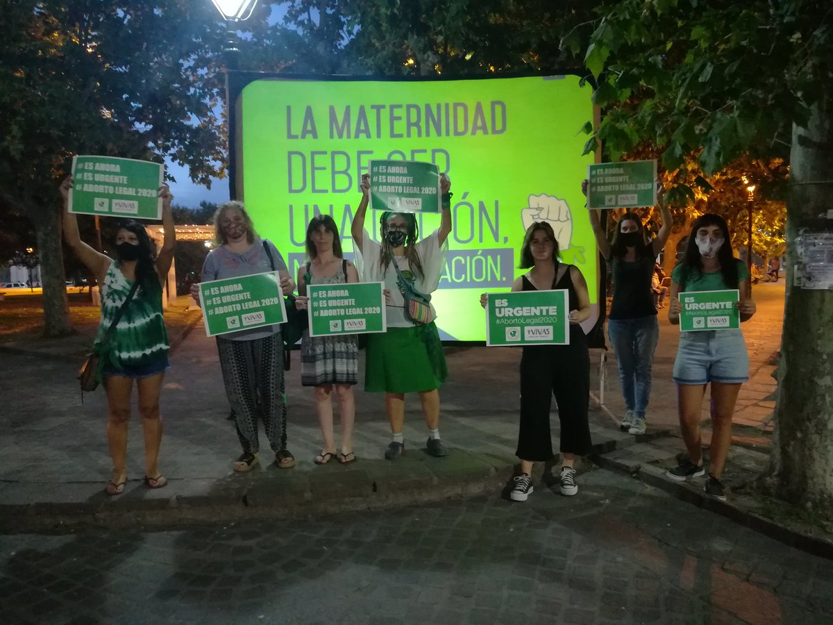 MonteVivas's tweet photo. #Proyectorazo en San Miguel del Monte 💚✊@grupofusa #CasaFusa https://t.co/JaEwE2MliK
