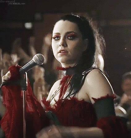 qrpress_'s tweet photo. 17 años de uno de los temas y videos más destacados de Evanescence: ‘Going Under’ https://t.co/Po7EtK5h9x https://t.co/g0LrNlnmHq