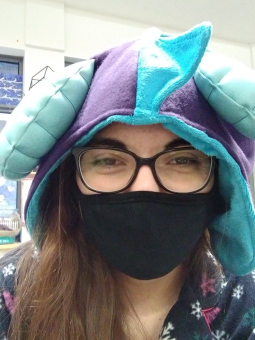 not new to nsfw twt  = Erin/Aaron or any alternative = 17 (-16 &amp; 19+ dni sexually)  = she/they = bisexual