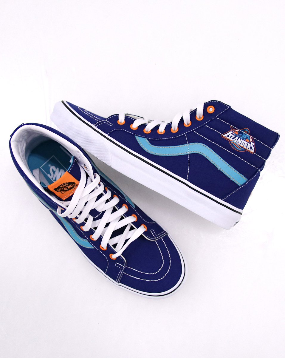 vans store close to me