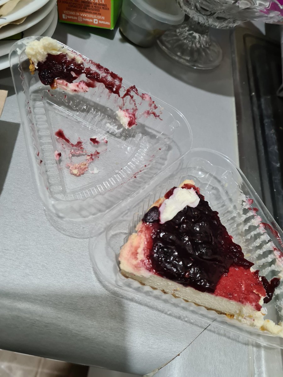 DfCharito's tweet photo. @UberEats_mex no usaré su aplicación jamás, son patéticos
Y el proveedor, igual, o peor, Desayunos Urbanos, Pedregal

Llegó todo mal https://t.co/baiIkeuJJR