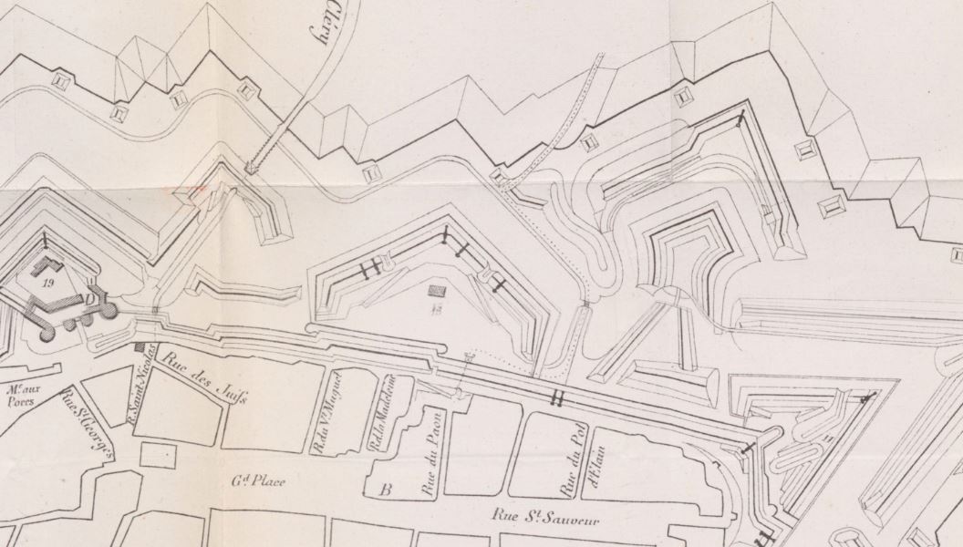 4/ As the intensity increased, French artillery within the ramparts began to return fire; the guns located on the north western walls being particular active in targeting the German heavy batteries at Halles where the German gunners suffered numerous casualties.