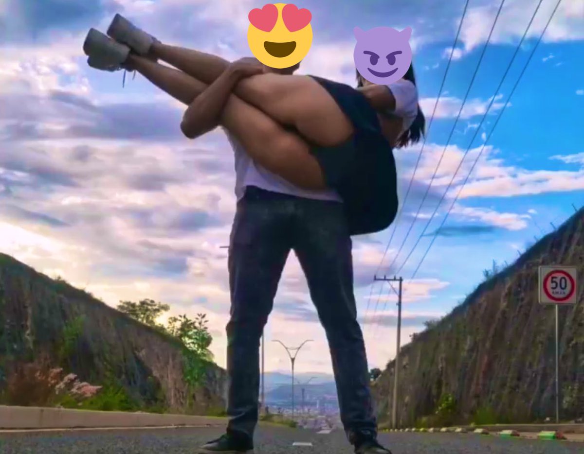 ParejasQ's tweet photo. Pareja joven busca parejas o chicas para MHM. Buscan intercambio Blizz. 
(El 27 y ella 24) 
Nos ayudan a compartir? 
*Interesados DM. https://t.co/gvzIewNyJn