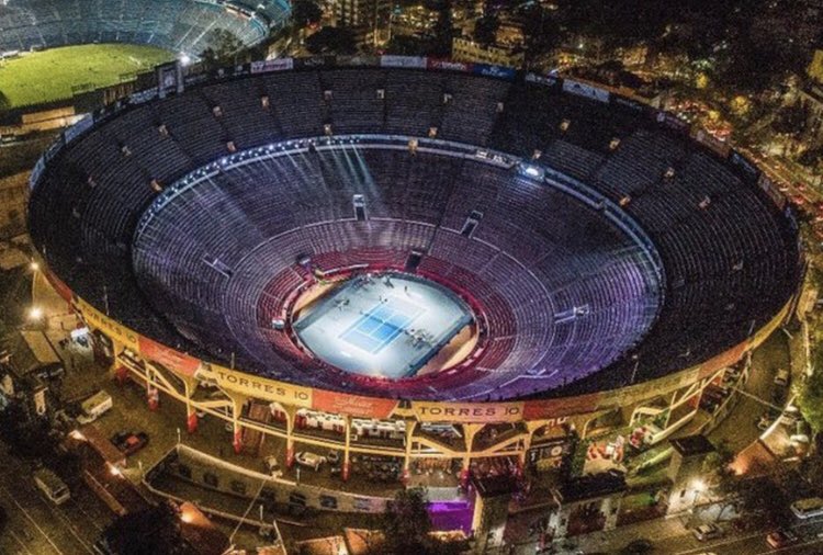 R16(1) Wimbledon - Centre Courtvs(16)(WC) Plaza de Toros - Mexico City