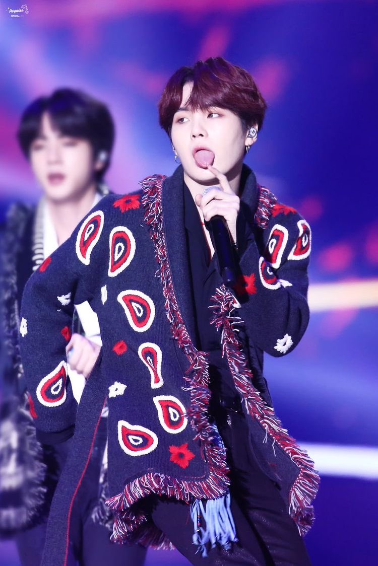 Yoongi and his tongue part 2 