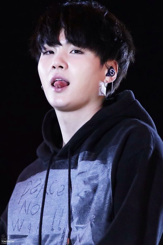 YES THERES A PART 4 YOONGI IS INSANE 