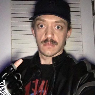 TheRenegade35's tweet photo. #NewProfilePic https://t.co/m4gxHHodcK