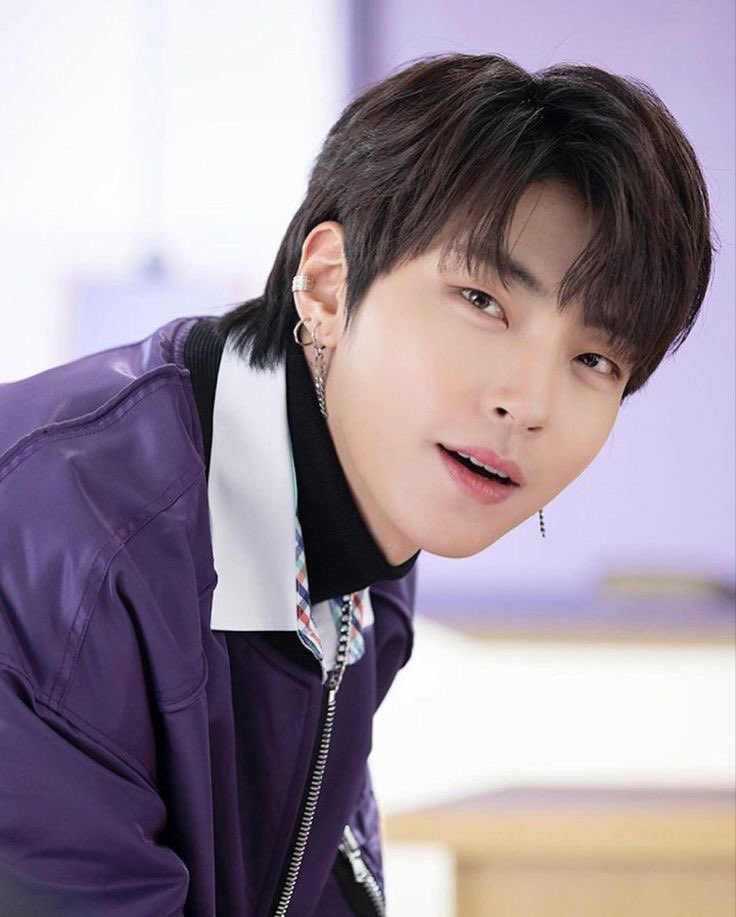 dorameiradiary's tweet image. INFO| Hwang In Yeop está em negociações para ser um dos protagonistas do próximo drama original da Netflix, 'Annarasumanara', baseado em um webtoon. 🗣🗣🗣🗣🗣

Será dirigido pelo diretor de Itaewon Class e Ji Chang Wook está em negociações para o papel principal