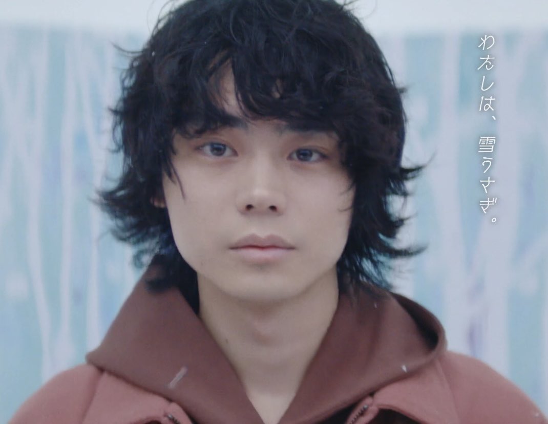 羊 Sur Twitter 目の大きさが左右非対称なのを雌雄眼というらしいけど 菅田将暉くんがまさにそれですよね ミステリアスな印象でモテるらしい