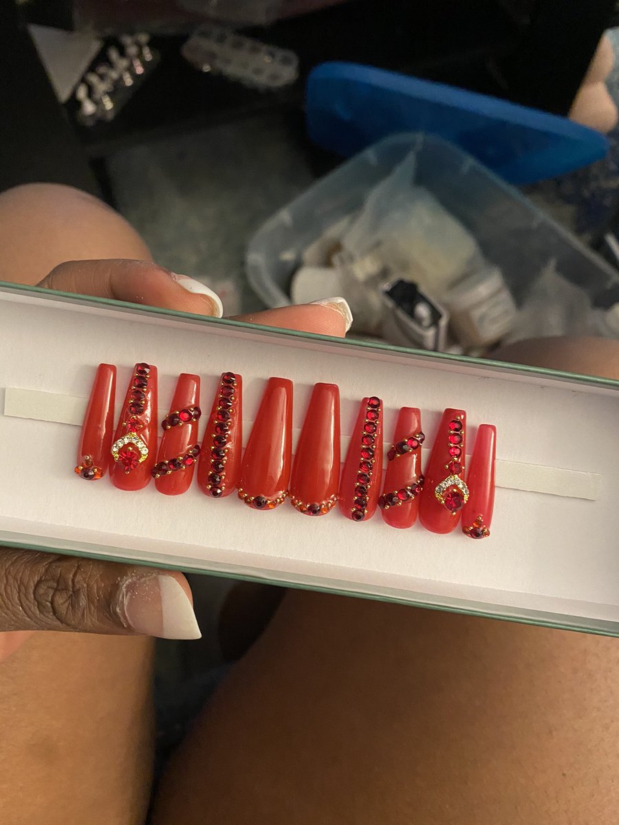 Shop JessNails7.com 50% off all press on nails 🤗😍😍🥰🤗