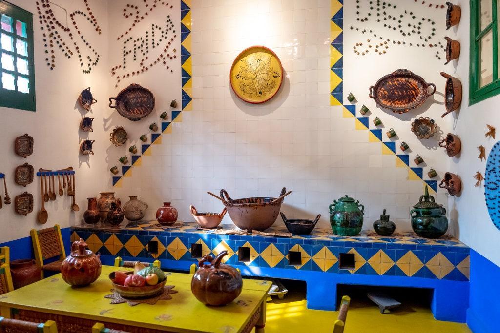 VogueFrance's tweet photo. Frida Kahlo's house in Mexico is a feast for the eyes.

© Andrew Hasson/Getty Images https://t.co/qCYOaITwpG