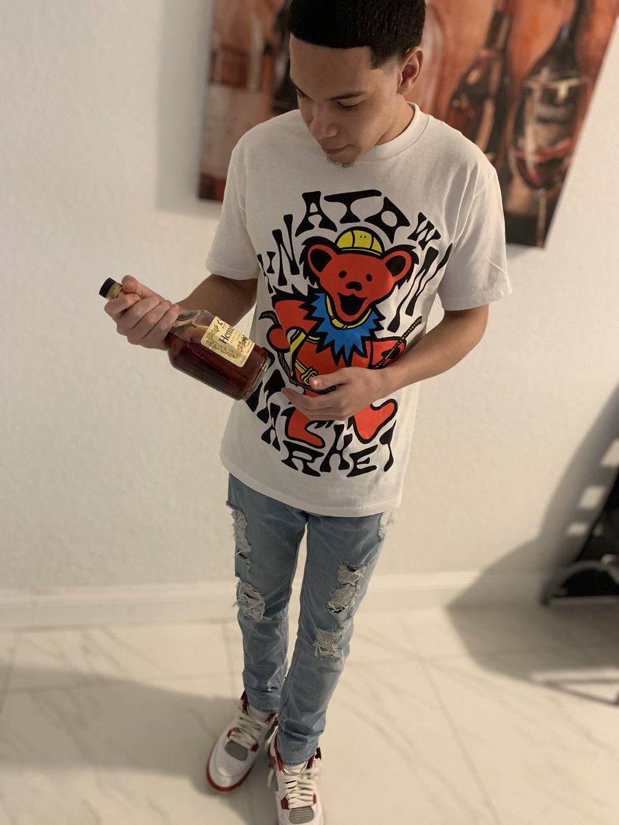 justo 🖤 tweet media